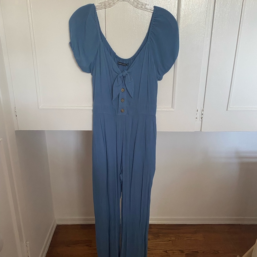 A&F women’s jumpsuit